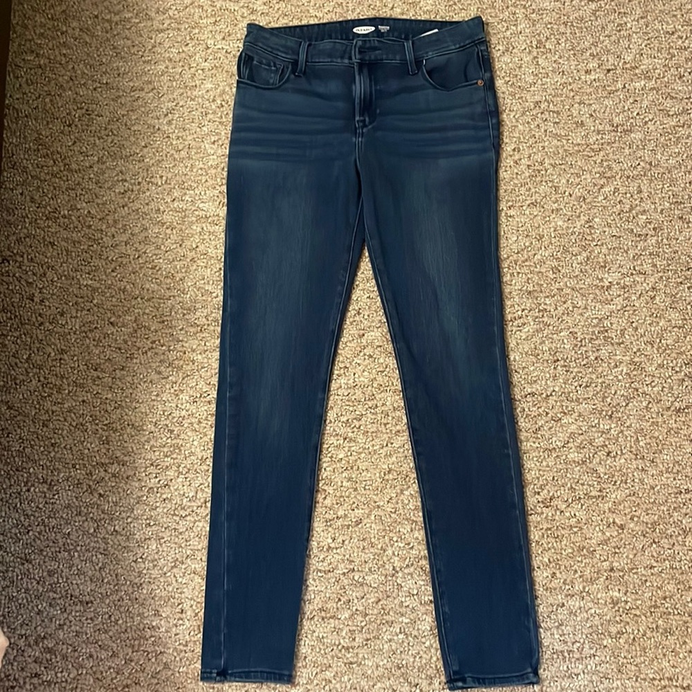 Old Navy Rockstar Super Skinny jeans
